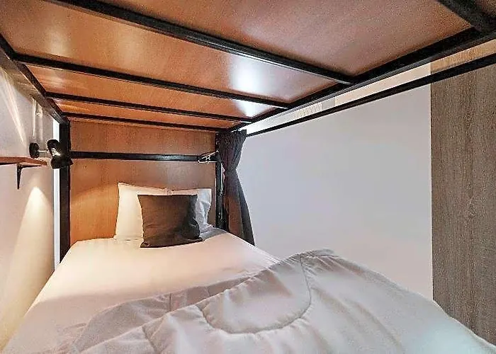 Oyo 685 Am Bed