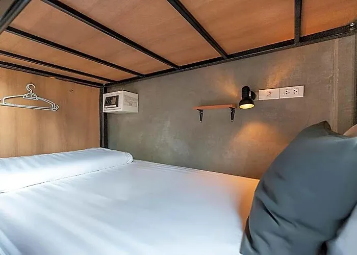Oyo 685 Am Bed Hotel
